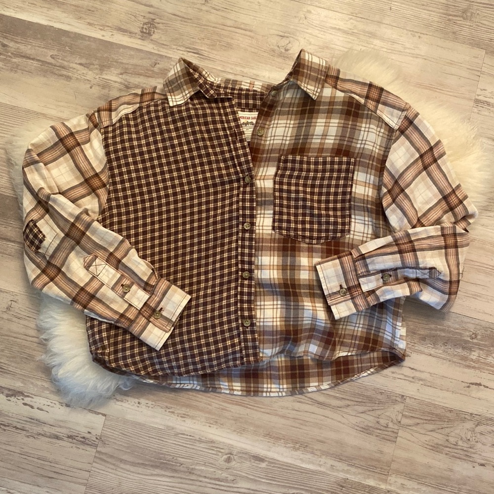 American Eagle Cropped Flannel size small